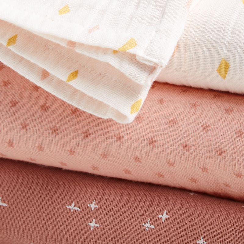 Pink Charms Organic Baby Swaddles, Set of 3 + Reviews Crate & Kids Canada