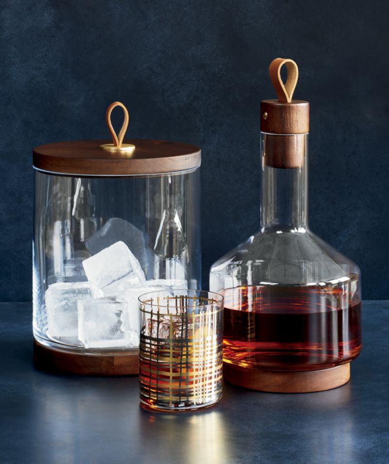 Prospect 64Oz. Decanter + Reviews Crate & Barrel Canada
