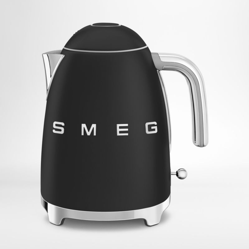 Smeg Matte Black Electric Tea Kettle + Reviews Crate & Barrel