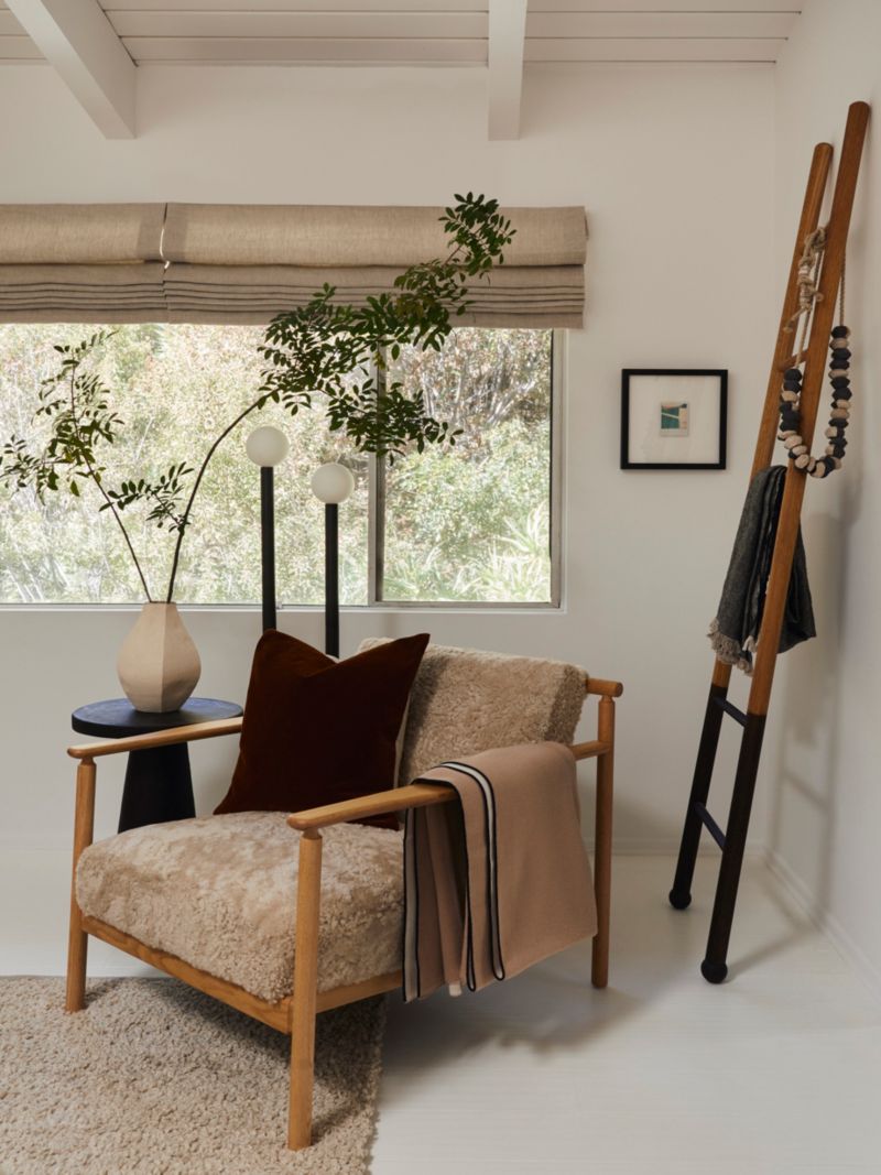 Willy Charcoal Brown Round Pedestal Side Table by Leanne Ford + Reviews