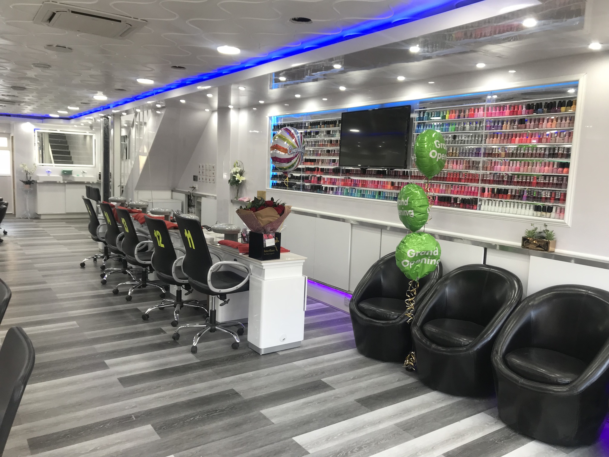 Gallery Nail near me Cambridge