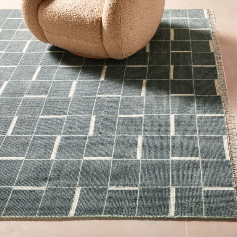 Symi Arctic Blue Geometric HandKnotted New Zealand Wool Area Rug 5'x8