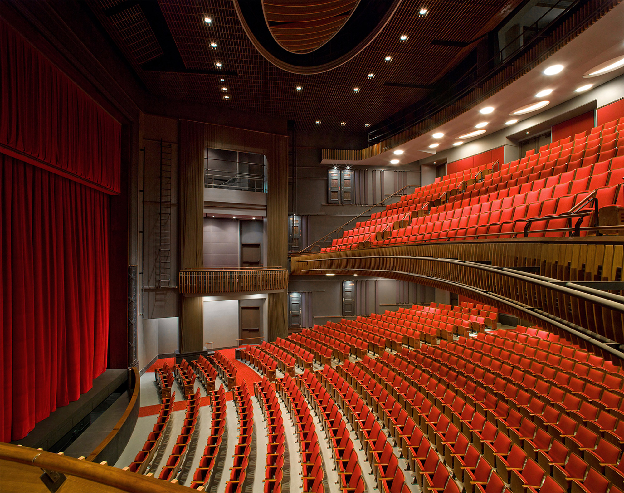 STEPHEN SONDHEIM THEATRE CBB