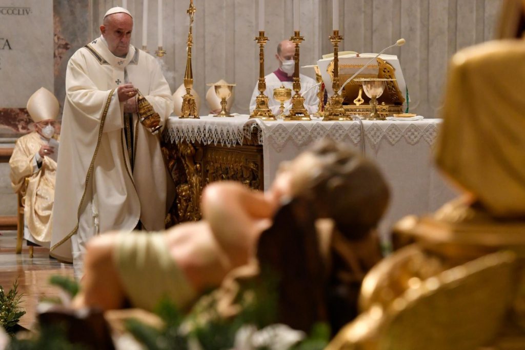 Pope Francis on Christmas Eve The poor manger was rich in love CBCPNews