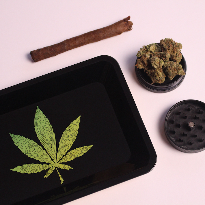 How to roll a Backwoods blunt (8 steps with photos) CBD Oracle