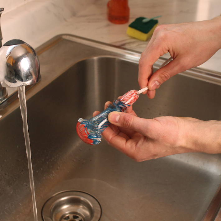 How to clean your weed pipe (6 steps with photos) CBD Oracle