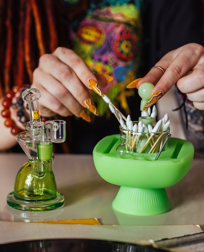 How to Clean a Dab Rig (6 Steps) CBD Oracle