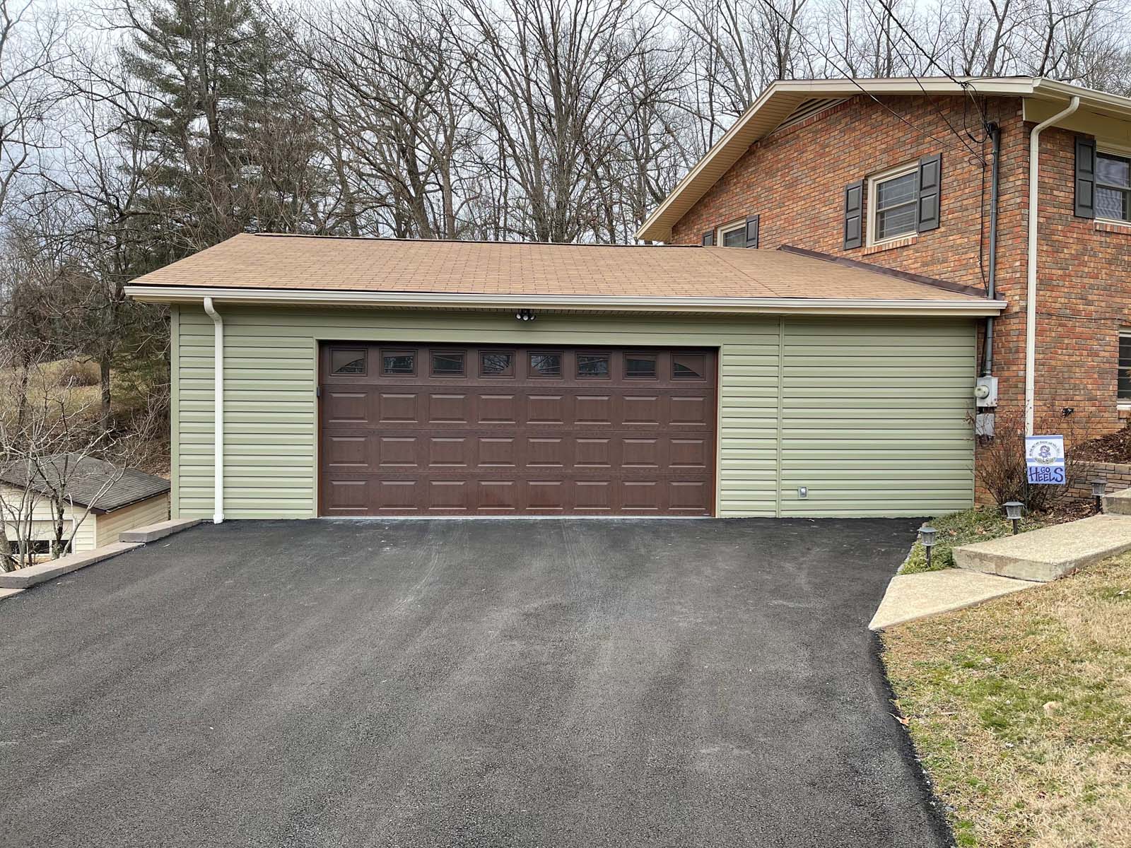 Lyons Garage Custom Building Group, Inc.