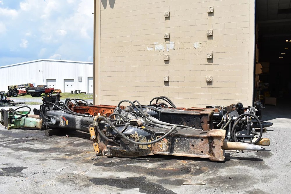 Hydraulic Hammer Repairs and Rebuilds CB HYMAC