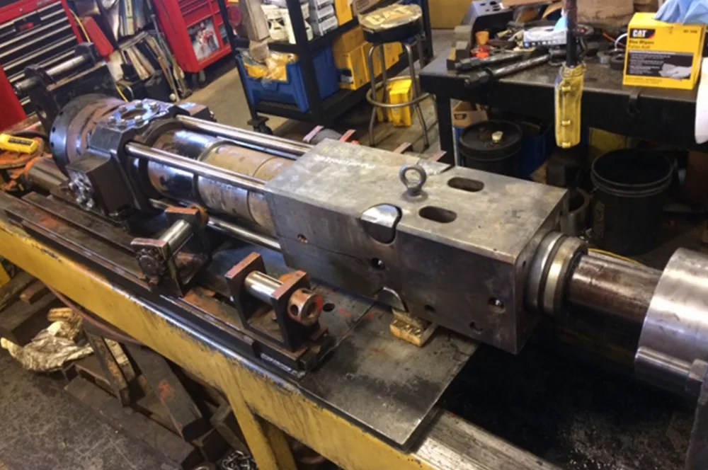 Hydraulic Hammer Repairs and Rebuilds CB HYMAC