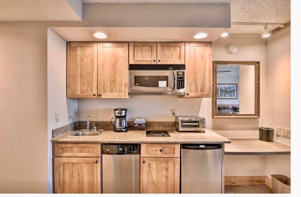 Grand Lodge 417, 6 Emmons Road Crested Butte Real Estate