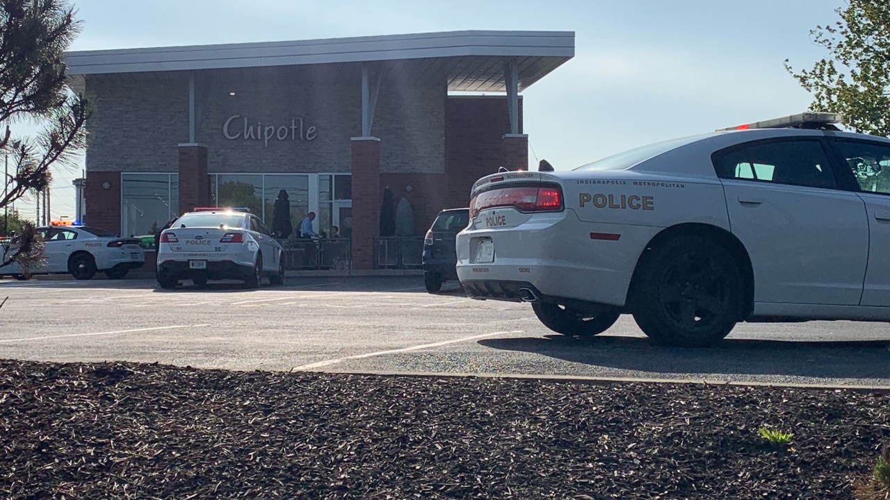 Chipotle robbed at 86th and Westfield