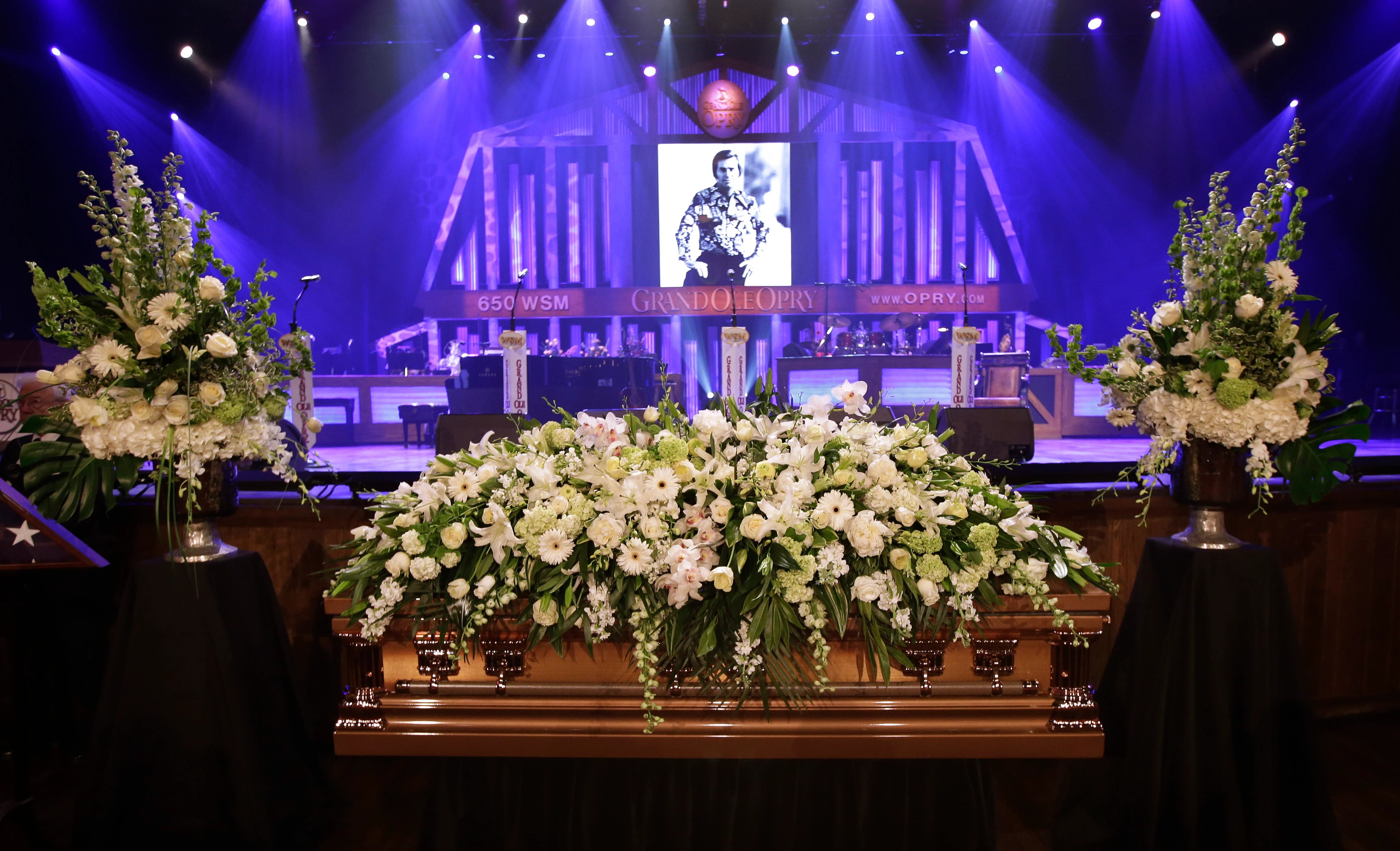 Friends pay tribute to Jones at funeral CBS News