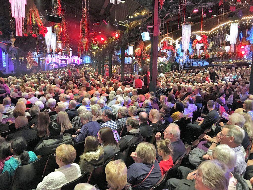 Met Museum Christmas 2022