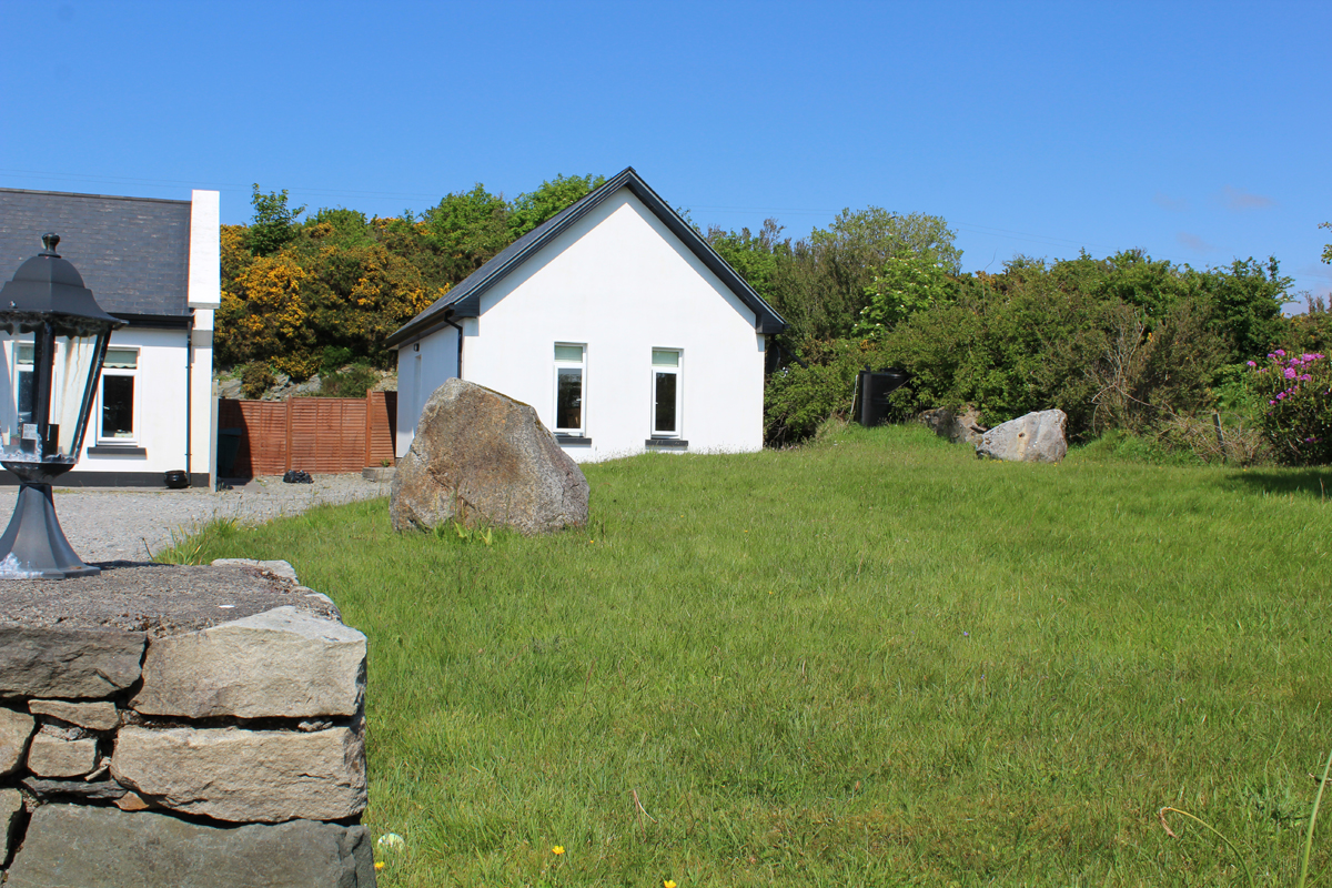 197 Renvyle Holiday Cottage near Tullycross Connemara West of Ireland