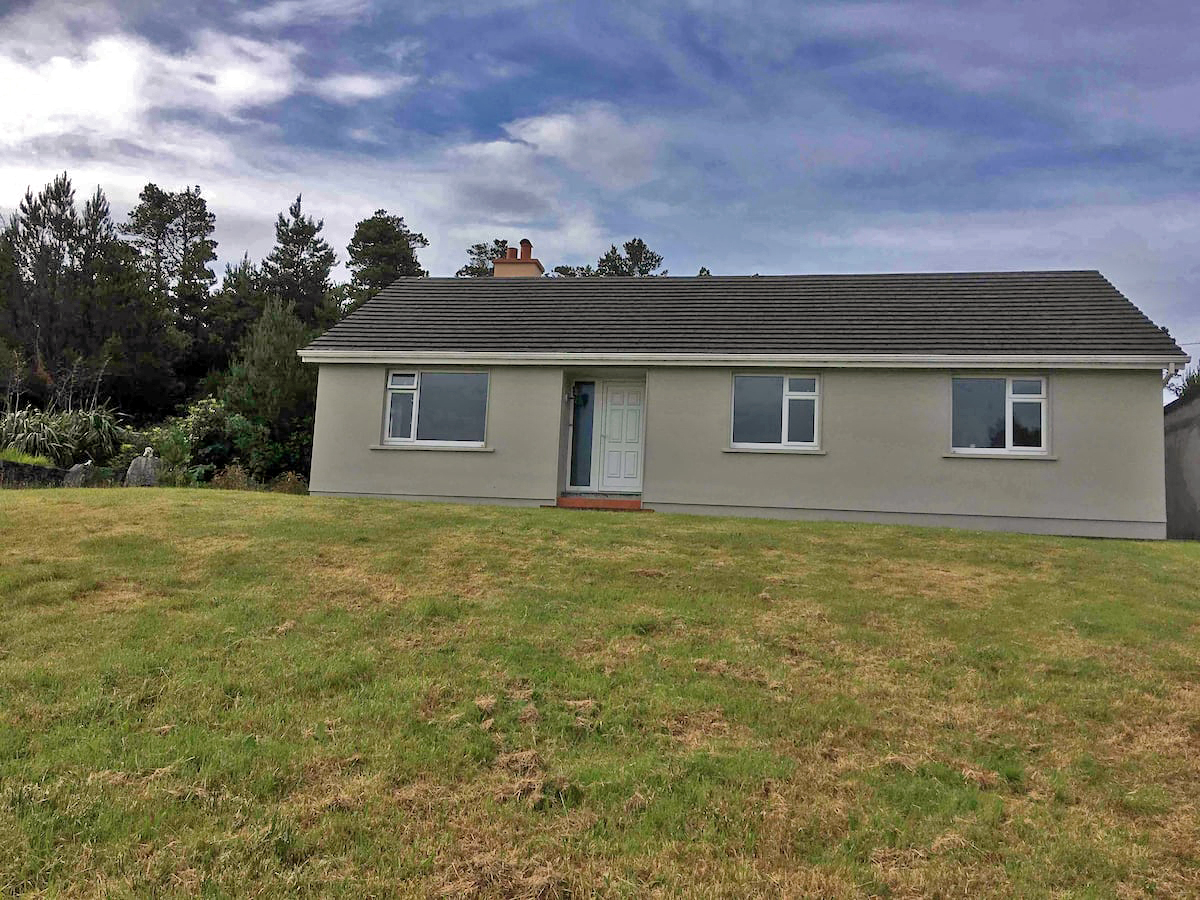 379_Tullycross_outside Connemara Coastal Cottages