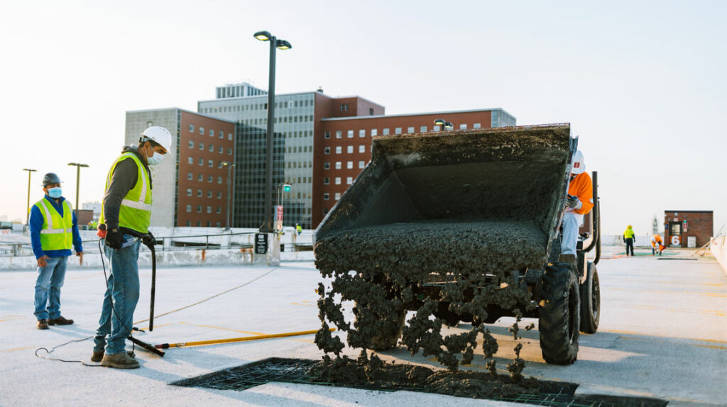 UIC Paulina Parking Garage CCC Holdings, Inc.