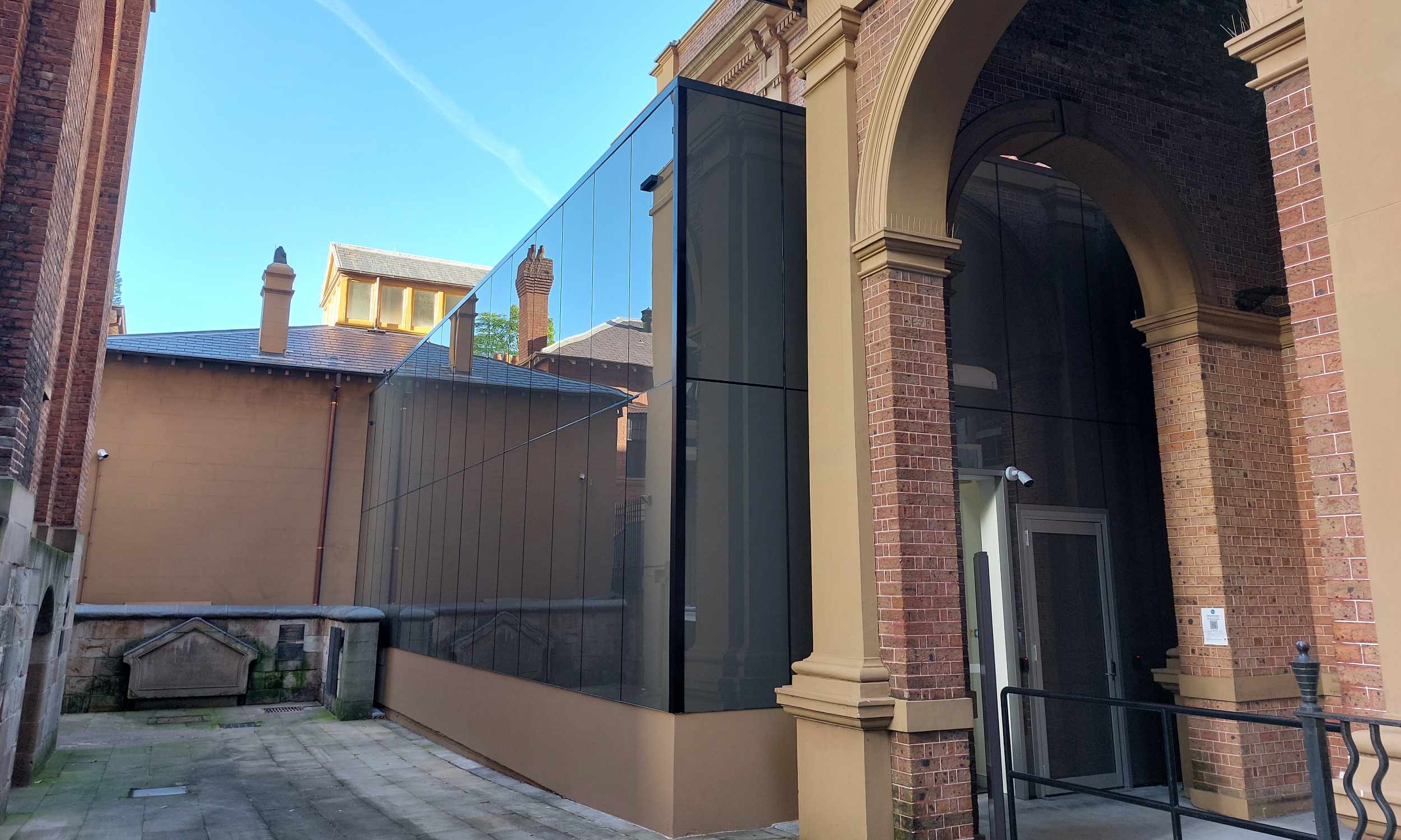 King St Court House New Entry CCG