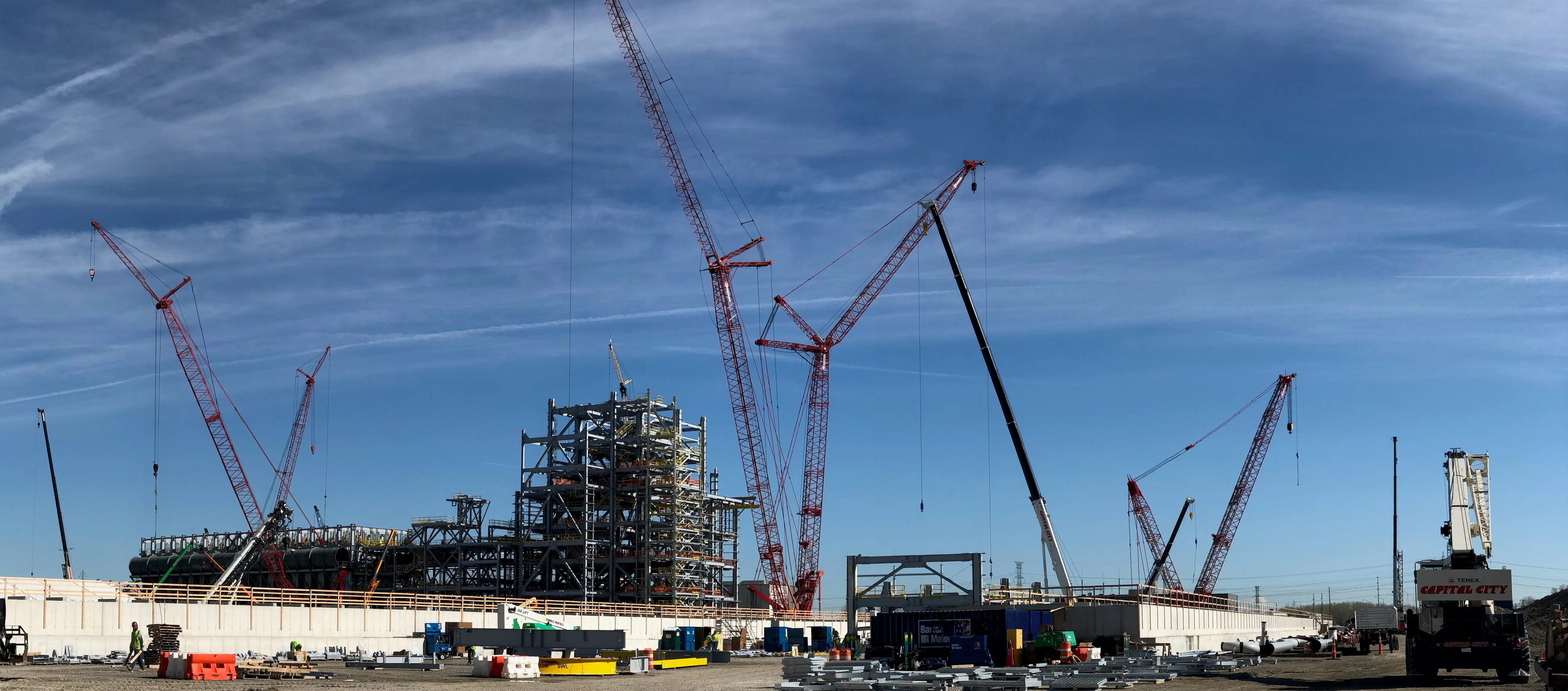 Capital City Group Ohio Crane Service up to 825 Tons