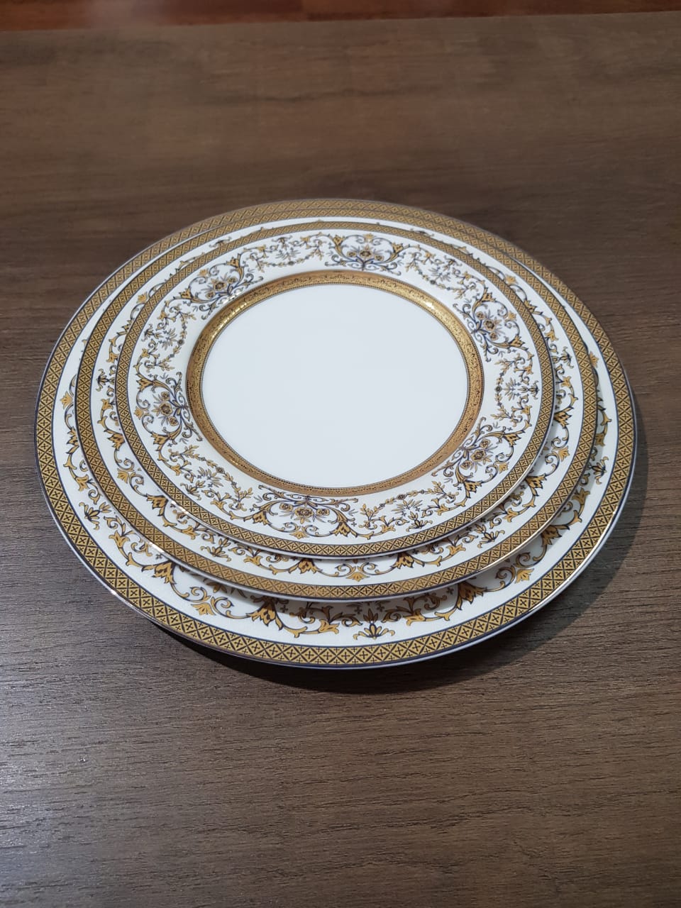 Dinner Plate set (Royal) Creative Cater Event Rentals