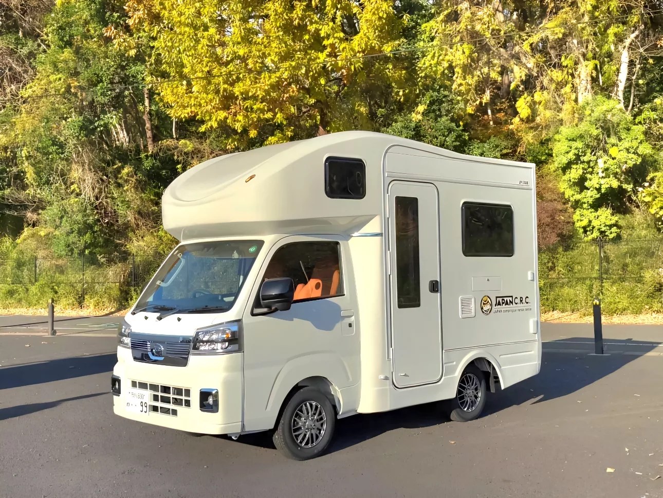 国内最大級のキャンピングカーレンタルJAPAN C.R.C. 東京C.R.C.に初の軽キャンピングカーが仲間入り！ 日本旅をお手軽に 話題沸騰