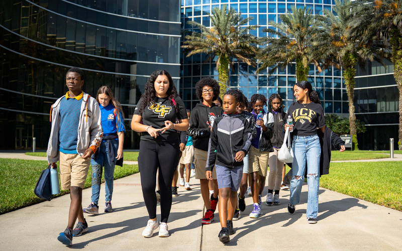UCF Learning Pod Program Provides Learning Resources, Campus Experience