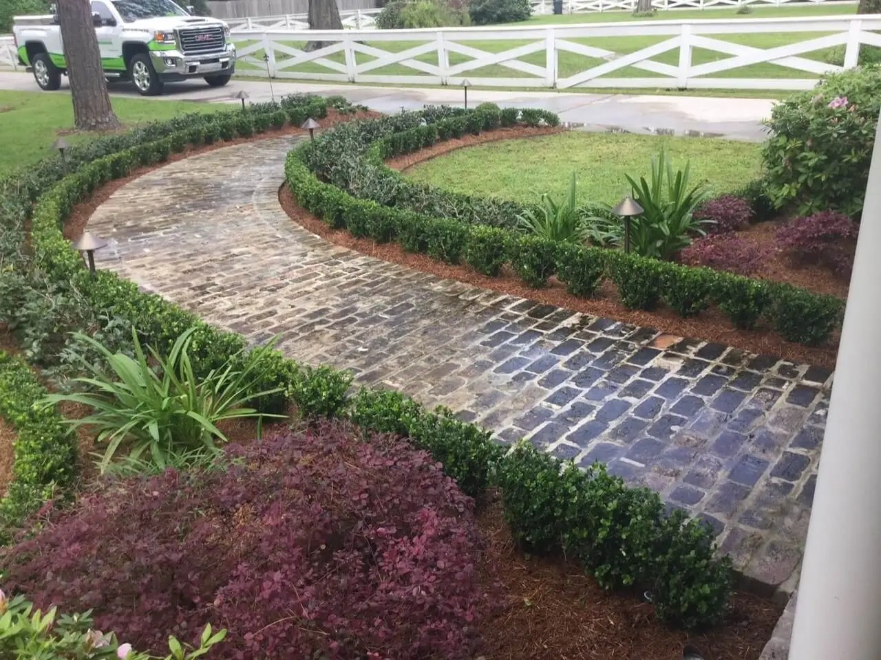 Landscape Planning & Installation Metairie & New Orleans