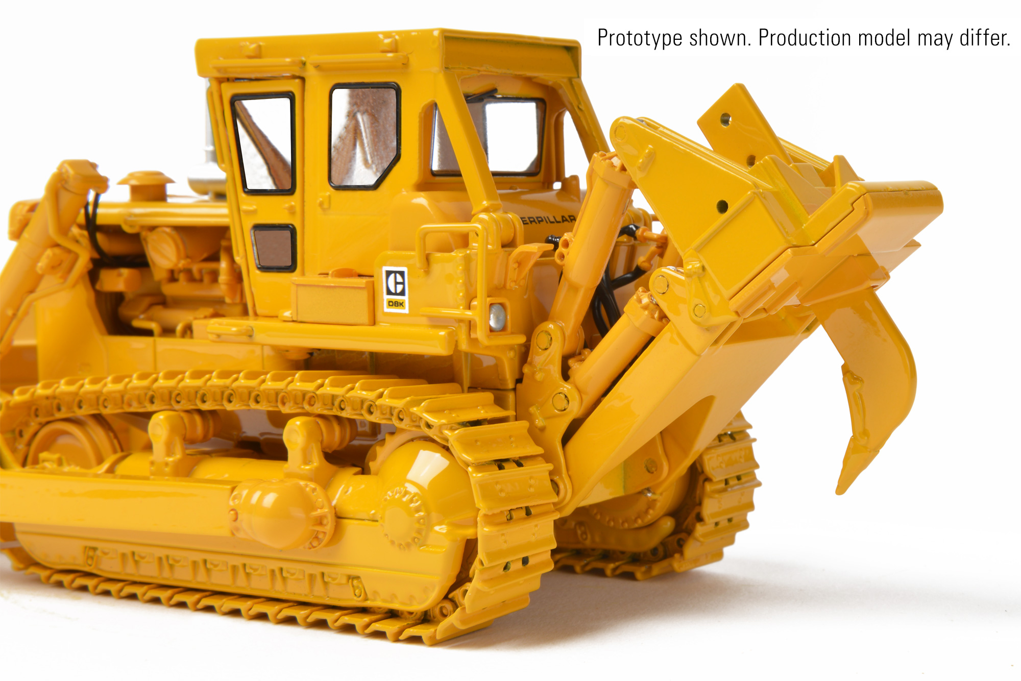 148 Cat® D8K Dozer with SBlade DieCast Classic Construction Models