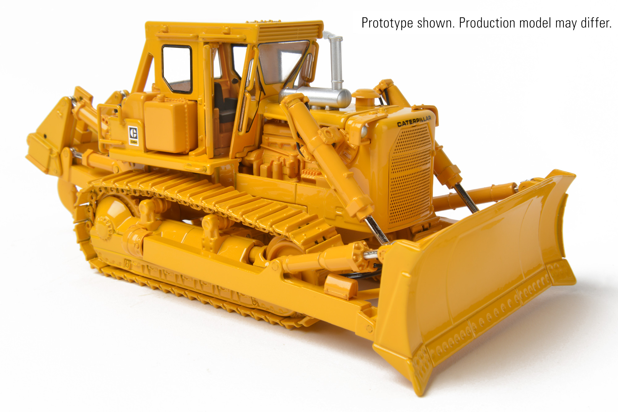148 Cat® D8K Dozer with SBlade DieCast Classic Construction Models