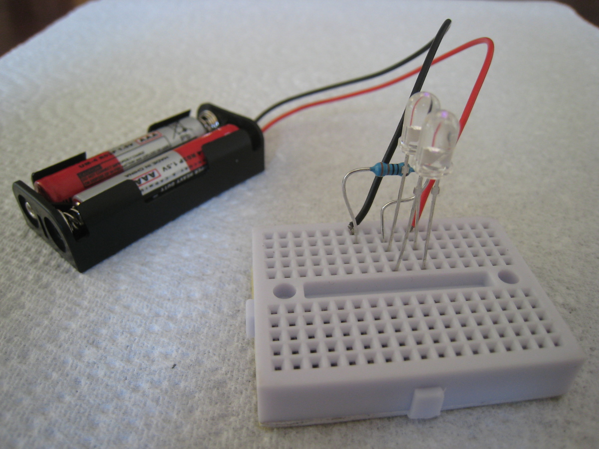 A modest mouse Building a lowcost, headmounted infrared pointing