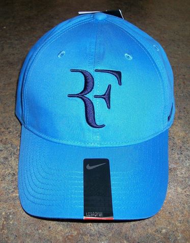 Roger Federer Tennis Cards, Rookie Card Checklist and More