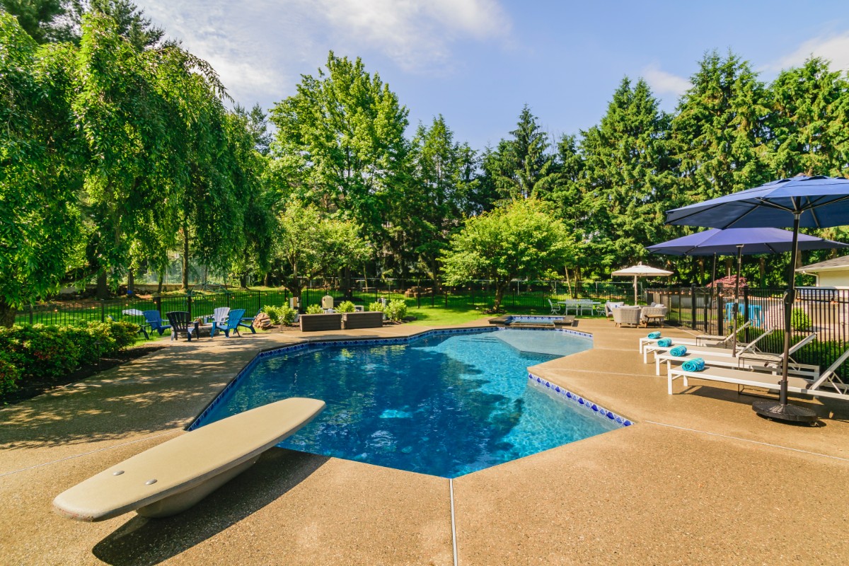 Custom Signature Pool Design in Rydal, PA