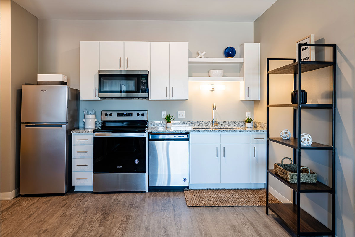 Seventeenth Gentry Apartments Commerce Construction Services, Inc.