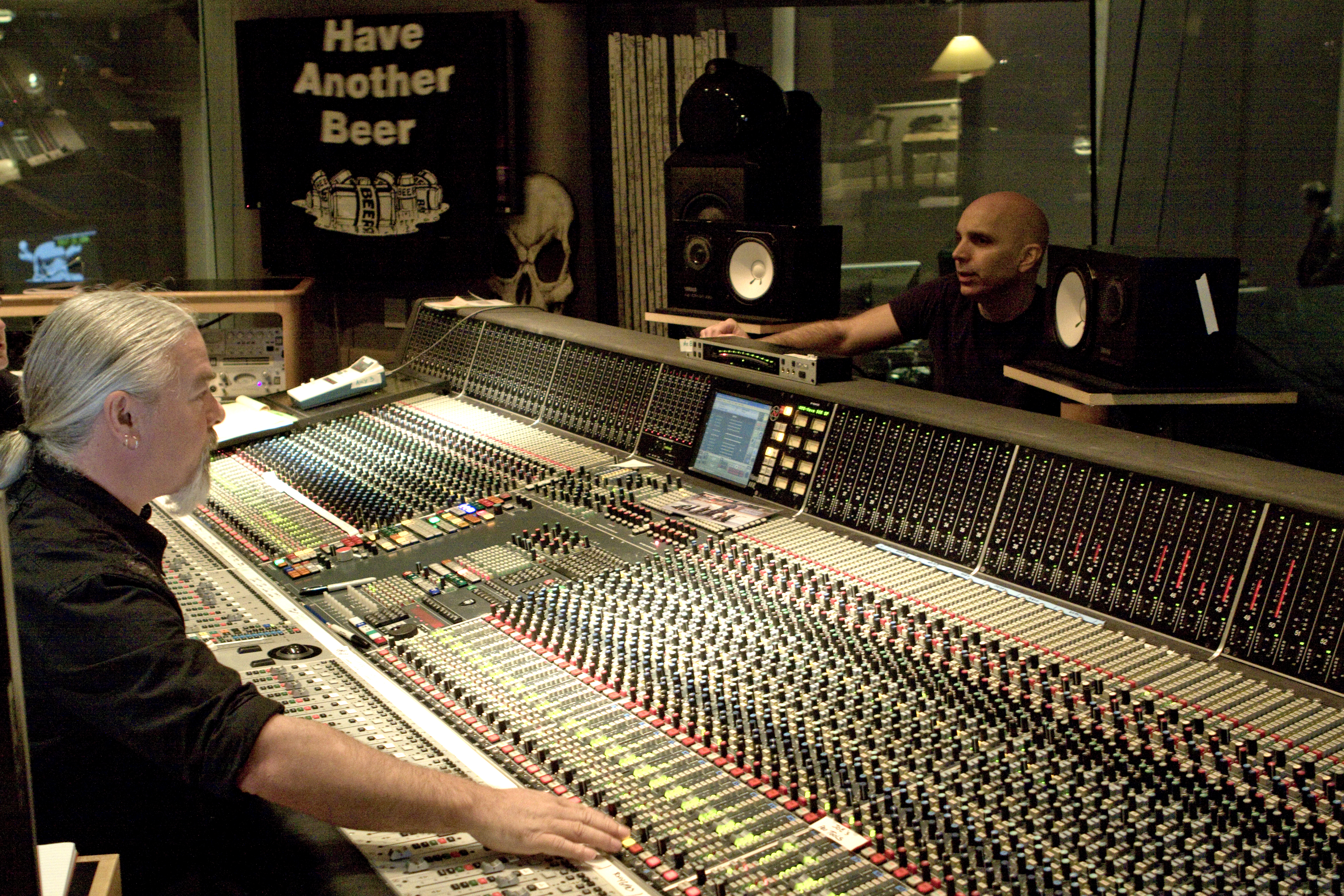 MIKE FRASER SOUND ENGINEER & INTERNATIONAL RECORD PRODUCER