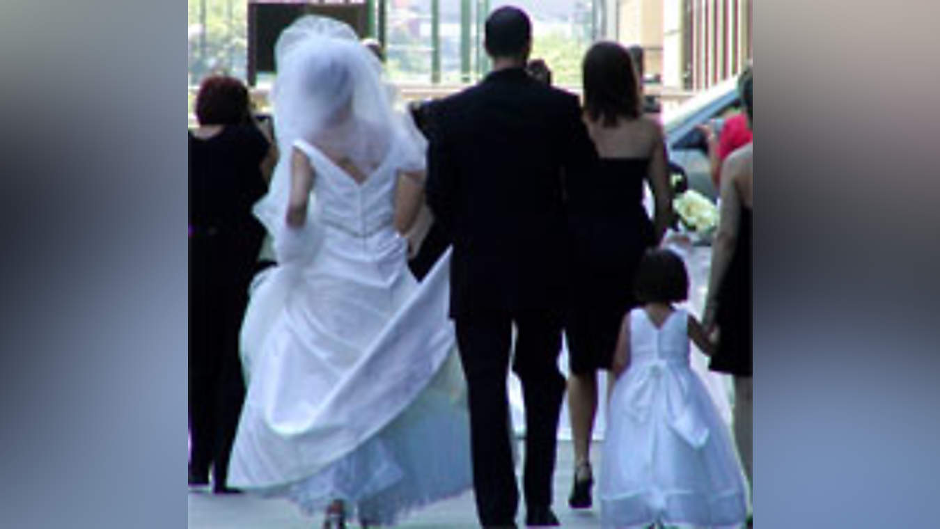 Spoof news Howard Stern and Beth Ostrosky Have Marriage and Divorce in