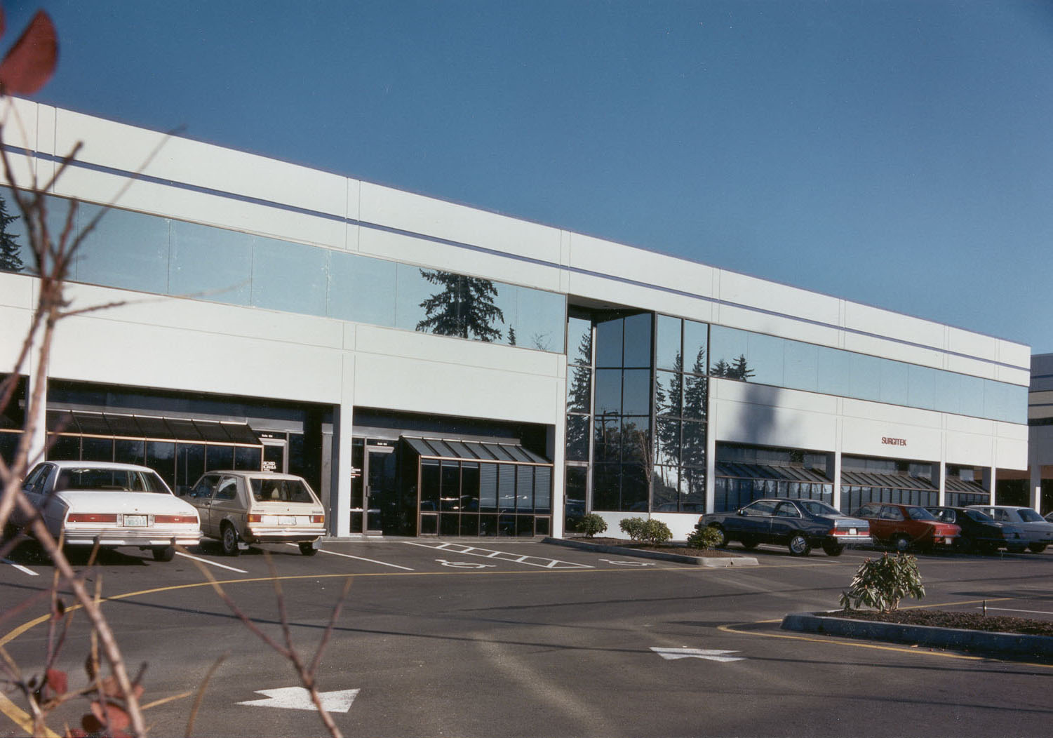 Office Buildings CDA + Pirscher Architects, Inc