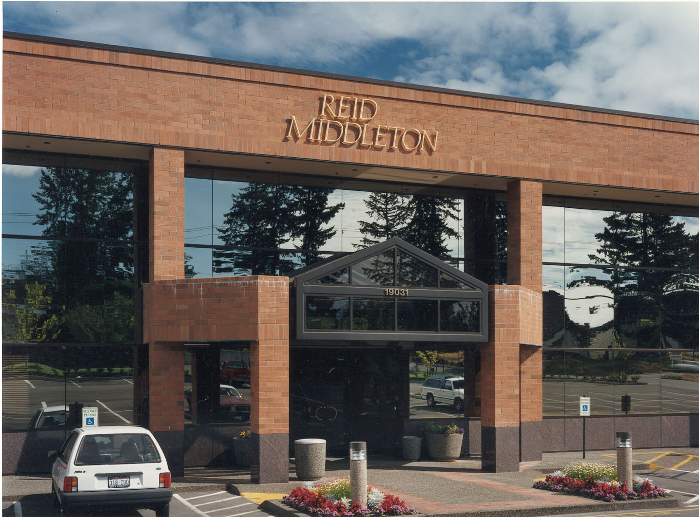 Office Buildings CDA + Pirscher Architects, Inc