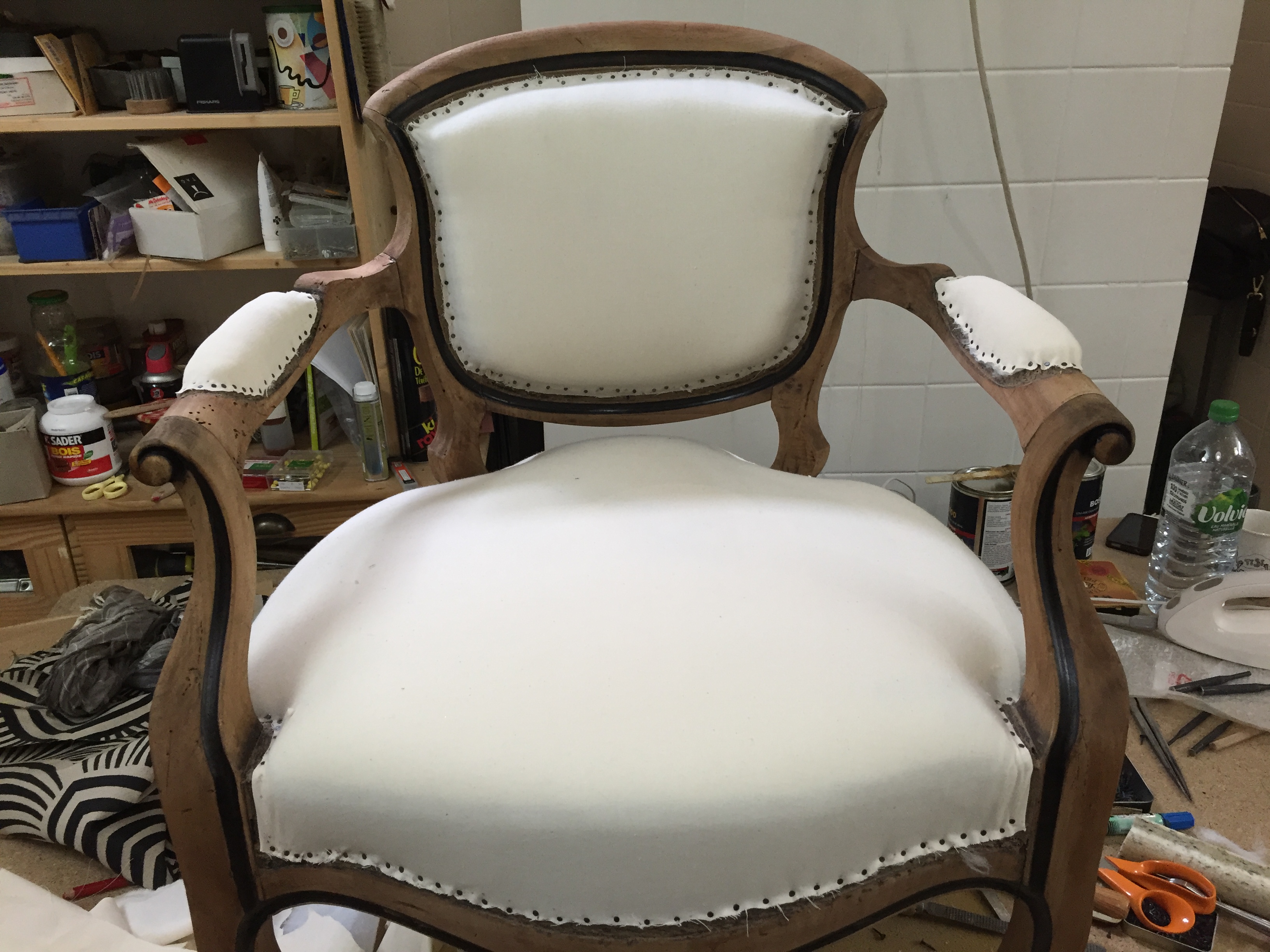 Fauteuil type Louis XV relooké CoeurDeBois