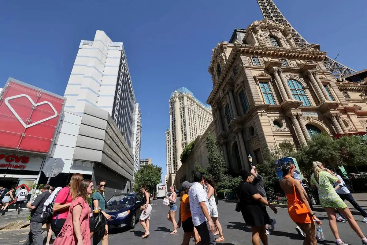 Horseshoe Las Vegas hotel tower getting a Parisian remodel — CDC Gaming