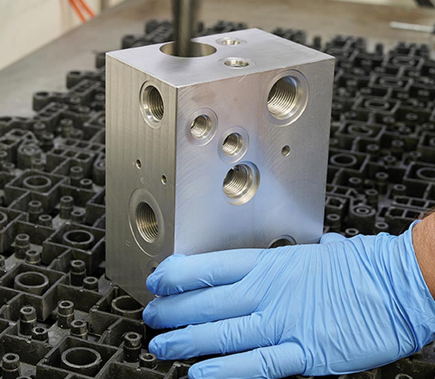 Hydraulic Mainfold Manufacturers Redditch CD Engineering