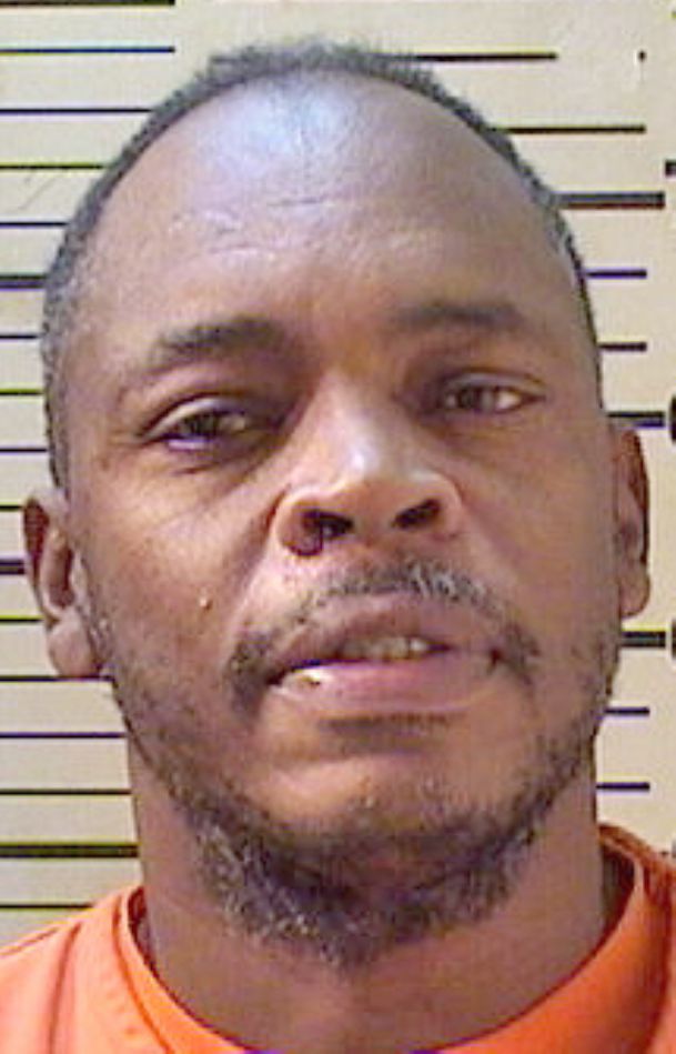 L for lee arrested themeswes