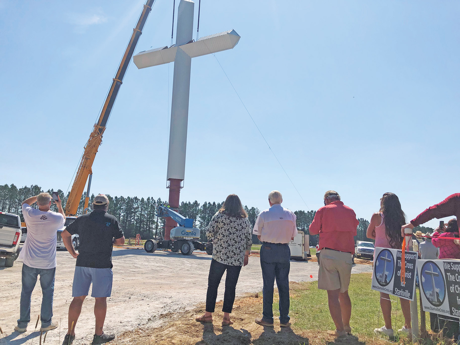 120foot cross raised along Highway 25, south of Starkville The Dispatch