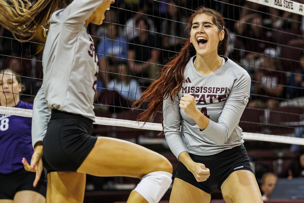 Mississippi State volleyball sweeps to end brief skid The