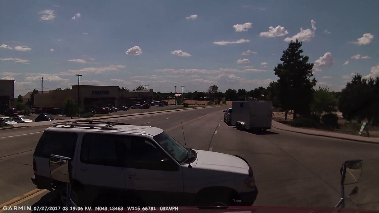 VIDEO Idaho motorist learns the hard way to make sure traffic is clear