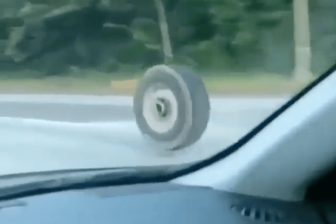 Loose tire causes terror on New Jersey highway in viral video