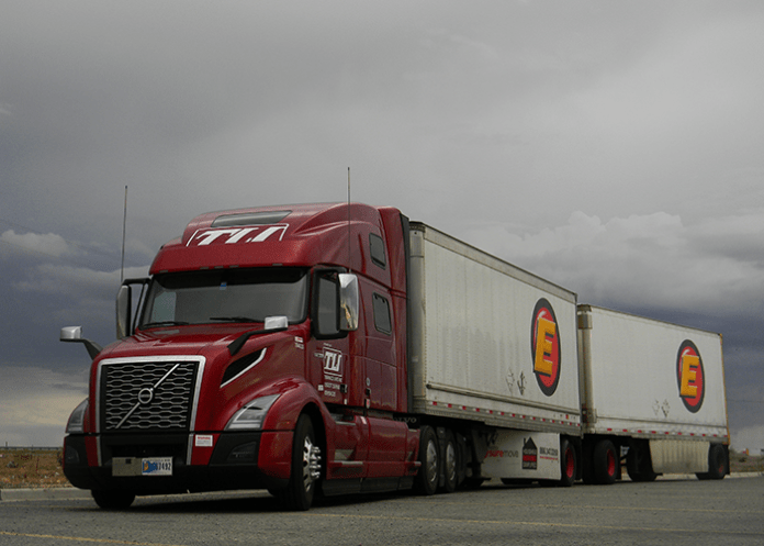 '100 trust' Truckers who teamed together for a whopping 30 years