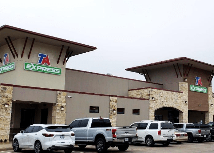 New TravelCenter of America opens in Texas