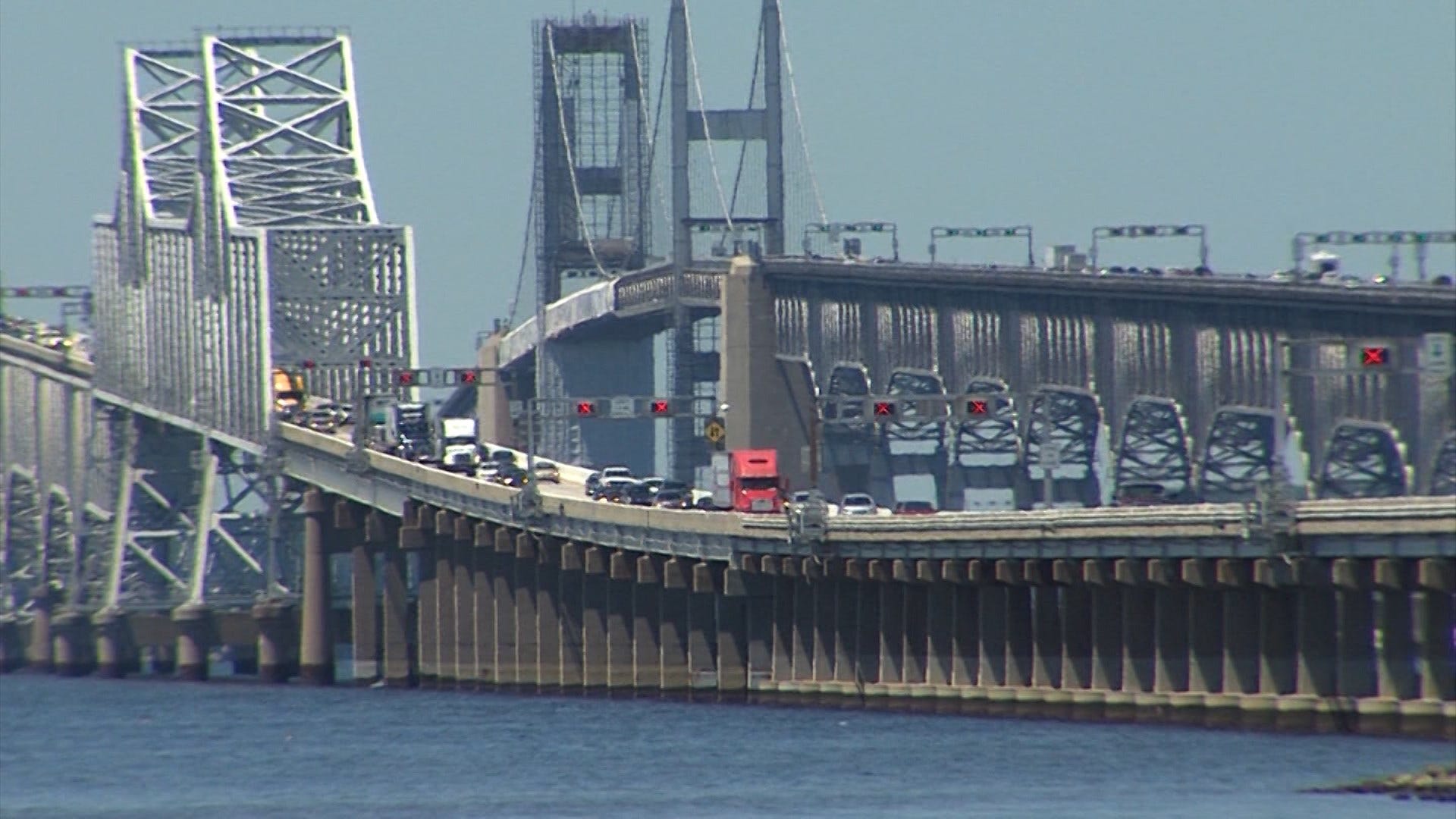 Second day of highwind warnings in effect for Maryland bridge