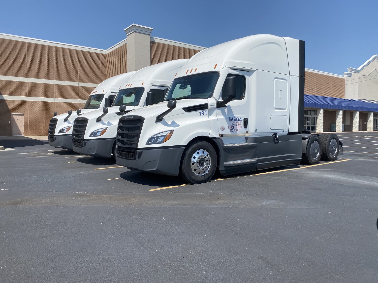 'The best of both worlds' Trucking company innovates to offer