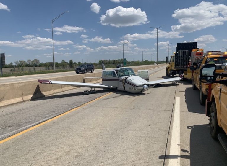 No vehicles hit, passengers expected to recover after small plane lands